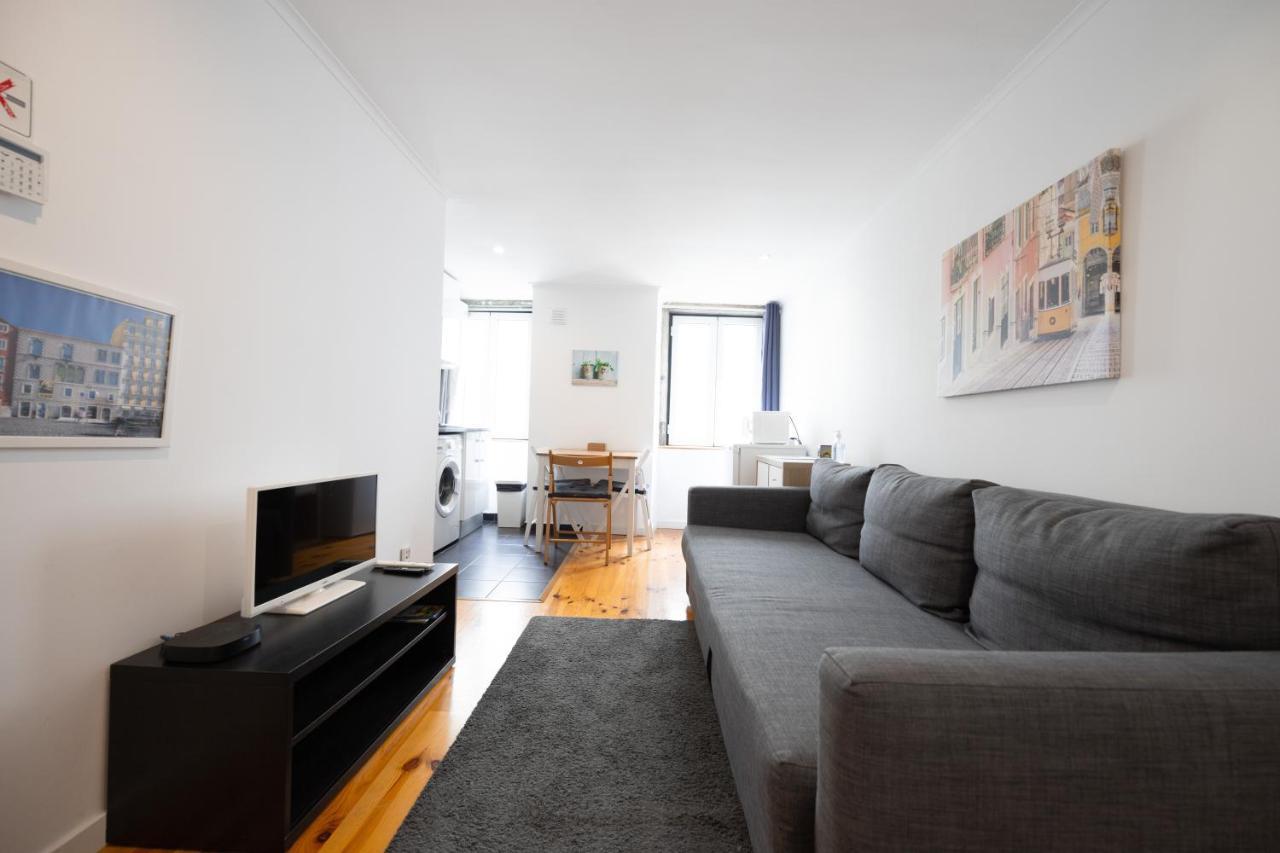 Apartment In Castelo Lisbon Bagian luar foto