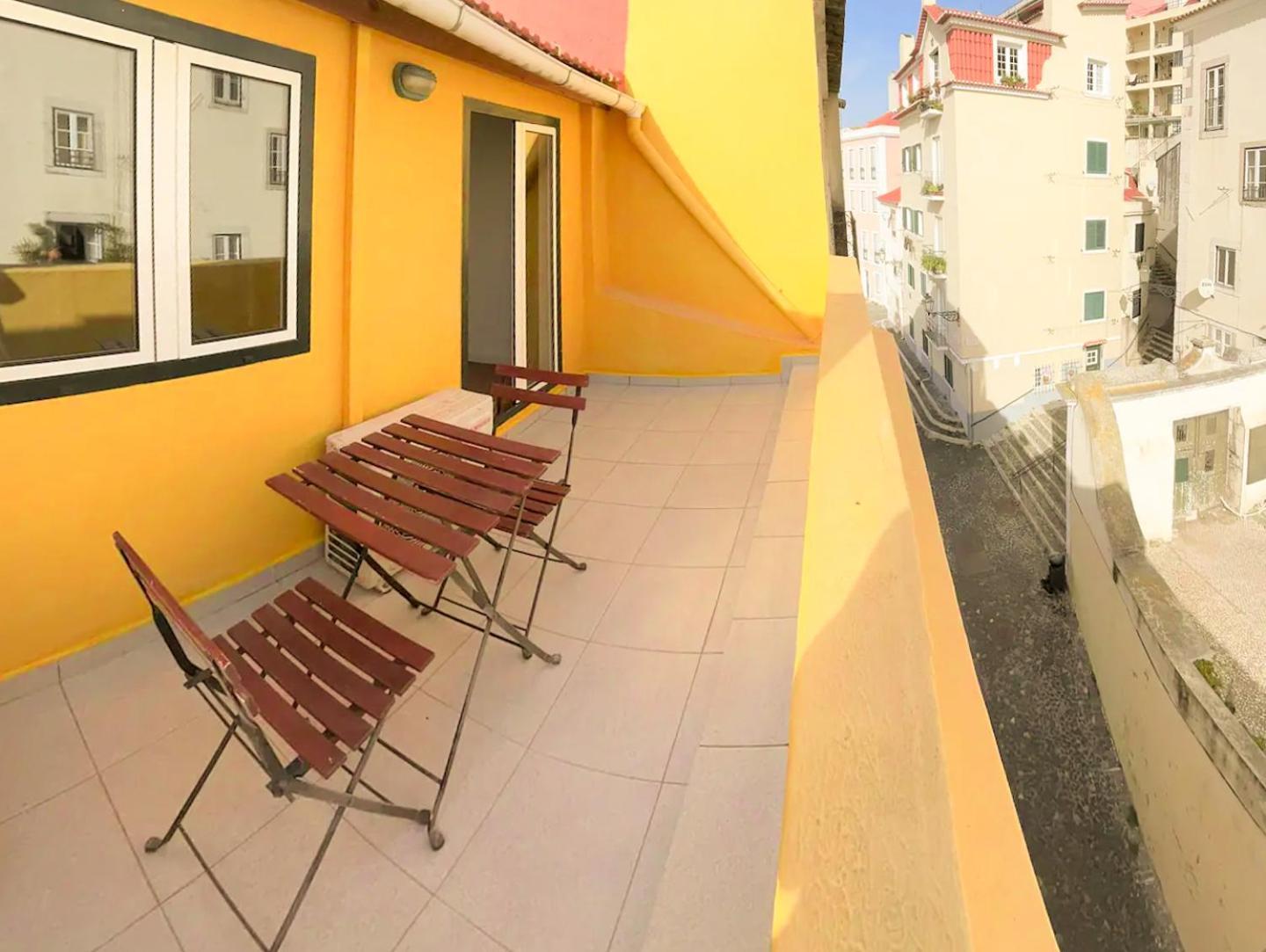 Apartment In Castelo Lisbon Bagian luar foto